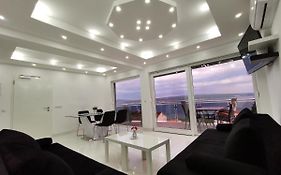 Apartments Blazevic, Heated Pool&Jacuzzi