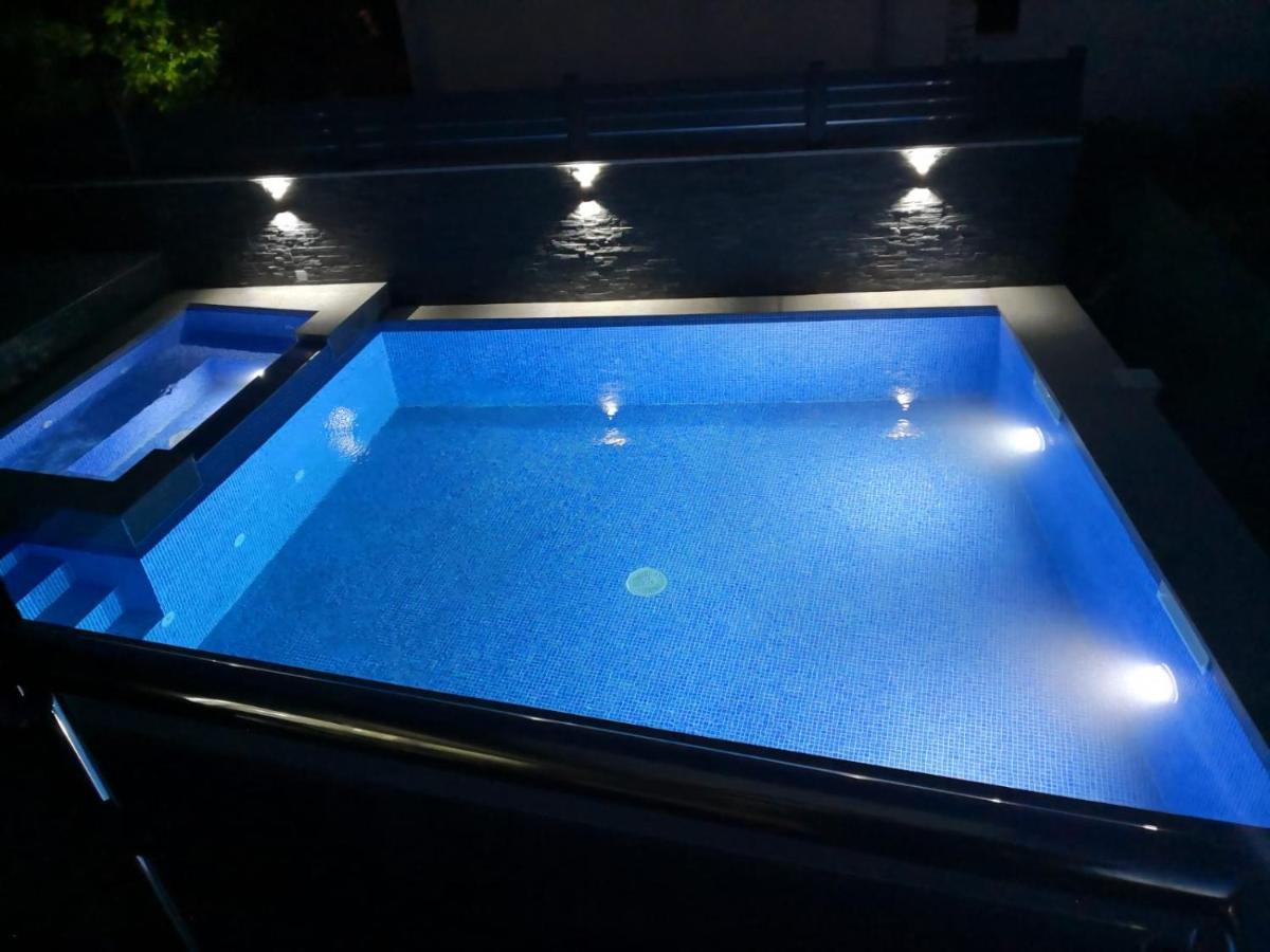 Apartments Blazevic, Heated Pool&Jacuzzi Dramalj Kültér fotó