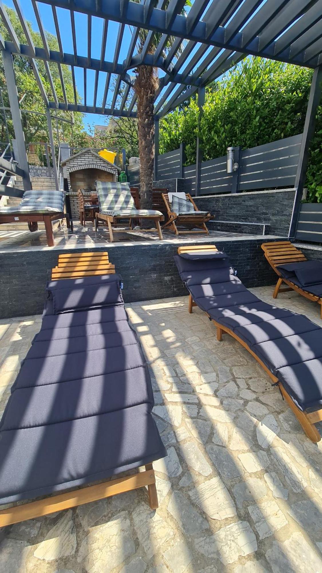 Apartments Blazevic, Heated Pool&Jacuzzi Dramalj Kültér fotó