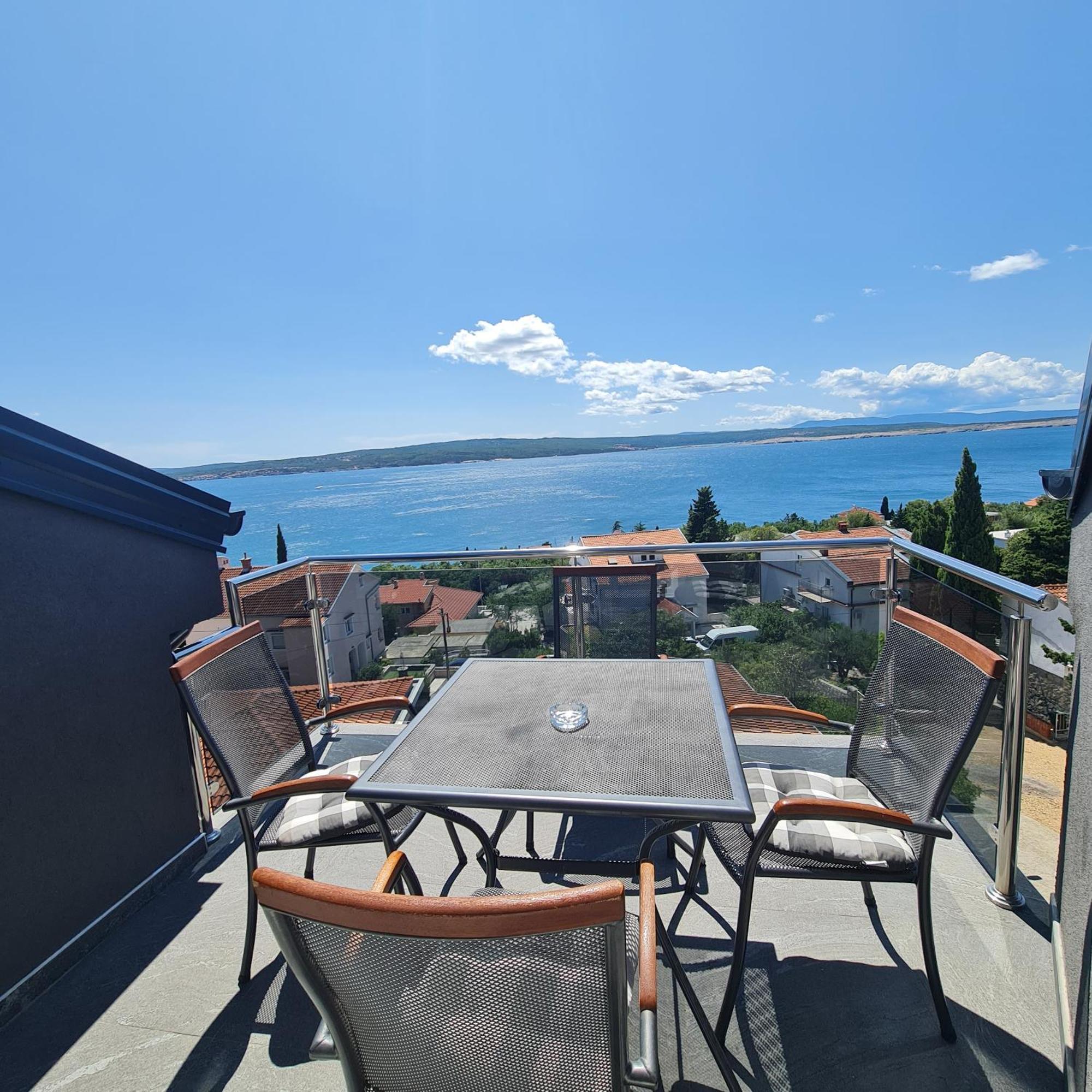 Apartments Blazevic, Heated Pool&Jacuzzi Dramalj Kültér fotó