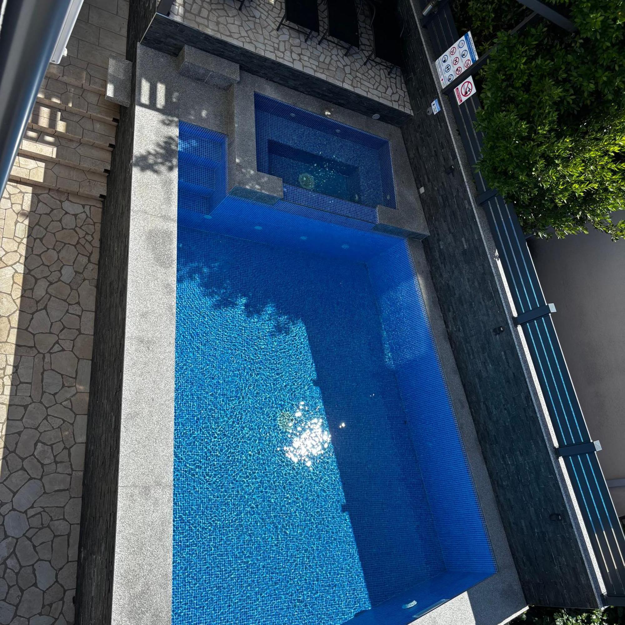 Apartments Blazevic, Heated Pool&Jacuzzi Dramalj Kültér fotó