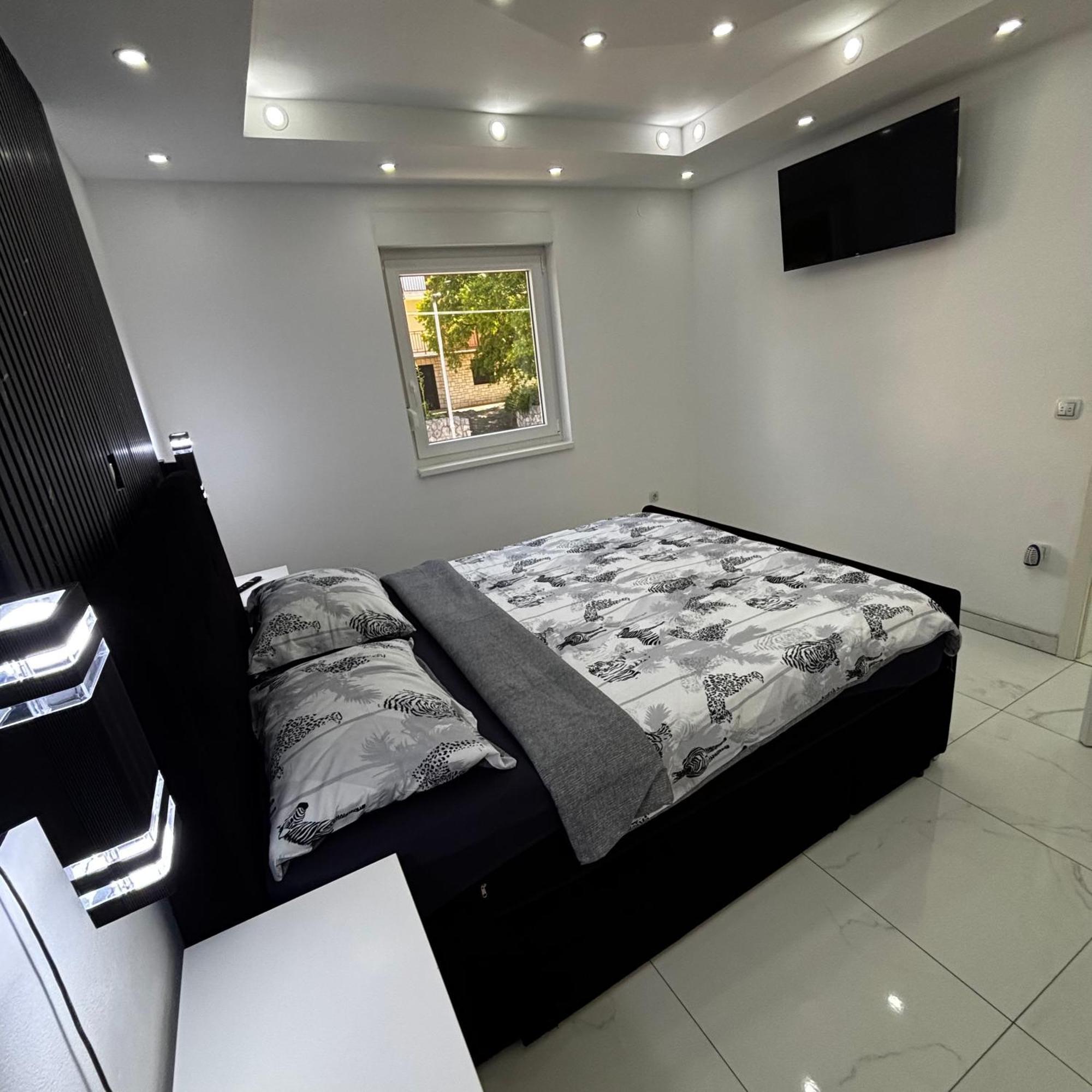 Apartments Blazevic, Heated Pool&Jacuzzi Dramalj Kültér fotó