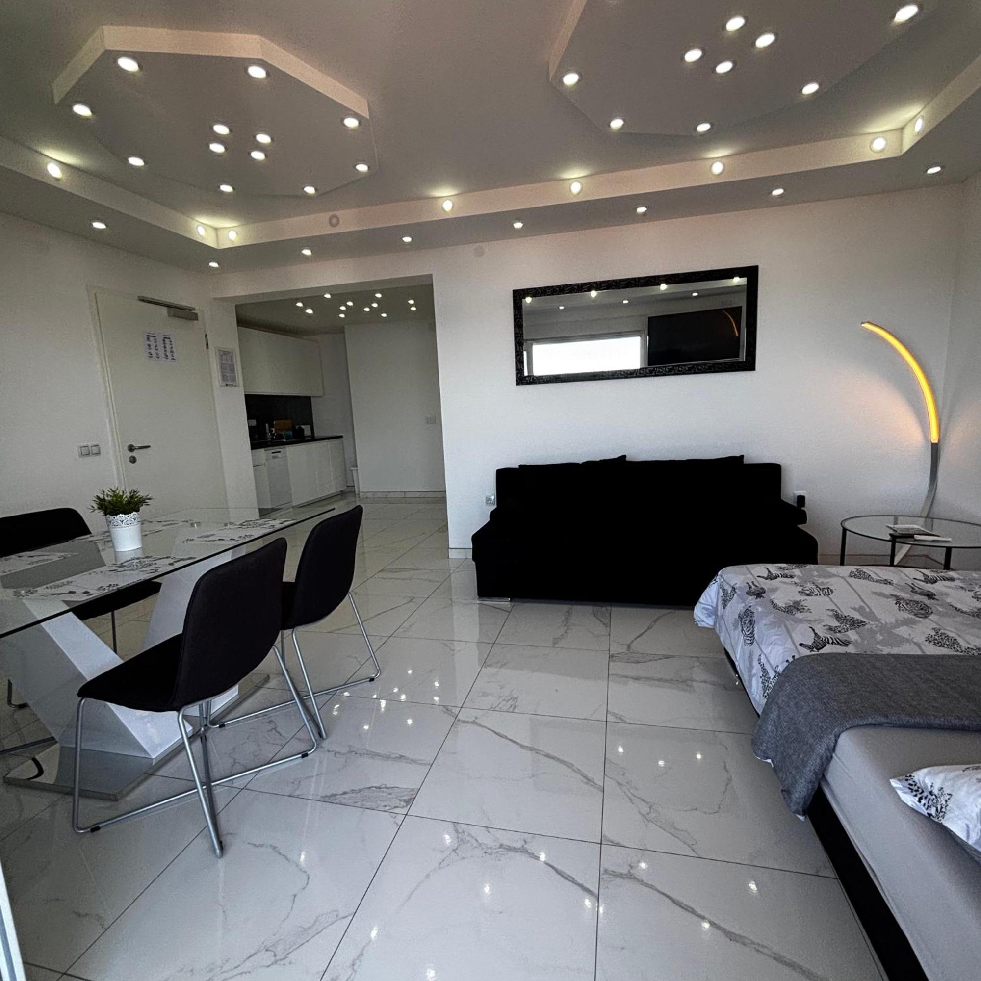 Apartments Blazevic, Heated Pool&Jacuzzi Dramalj Kültér fotó