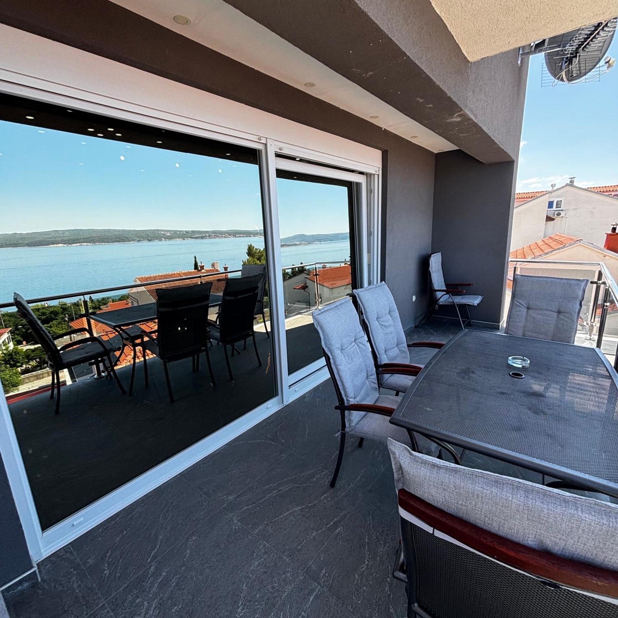 Apartments Blazevic, Heated Pool&Jacuzzi Dramalj Kültér fotó