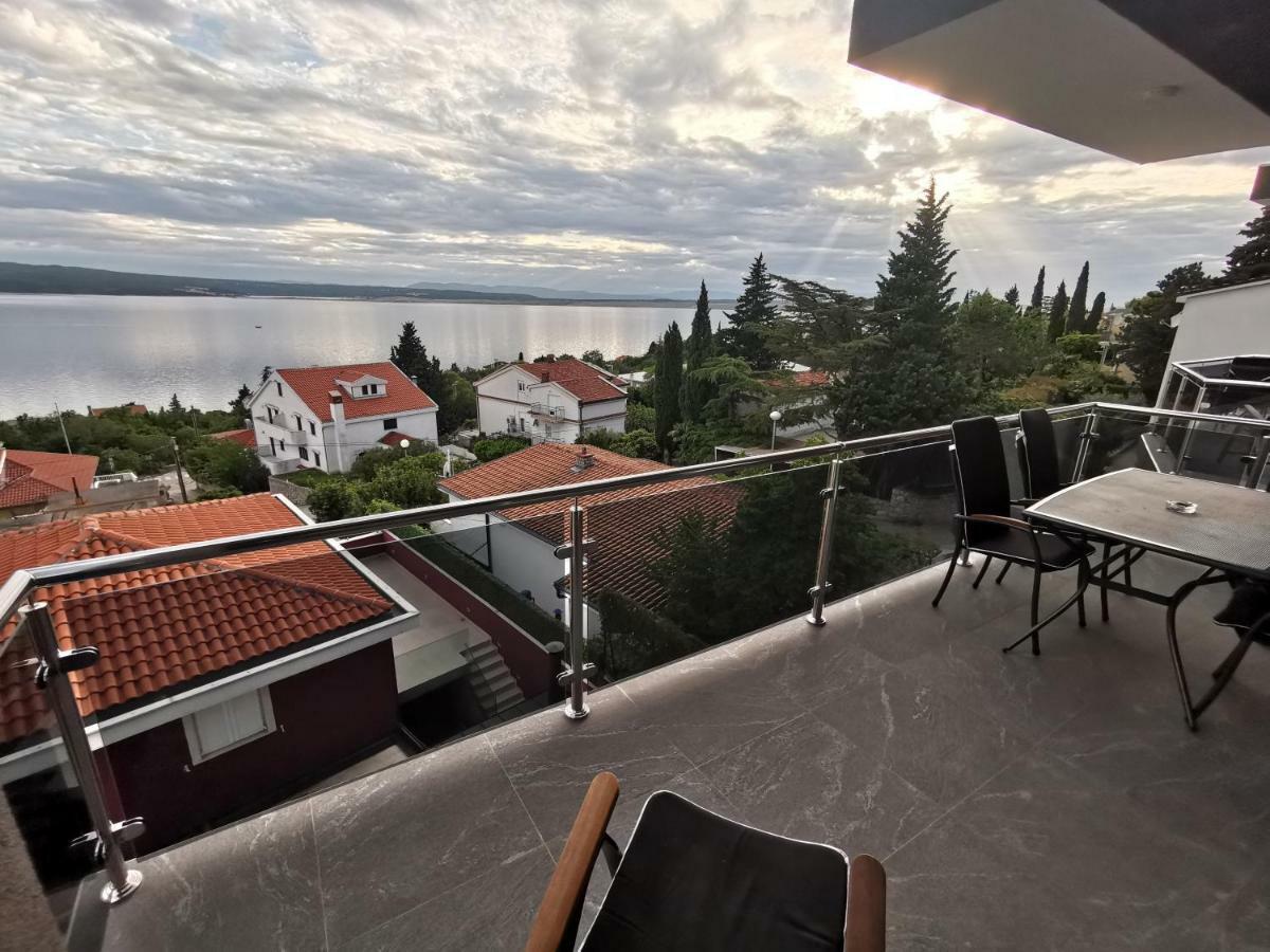 Apartments Blazevic, Heated Pool&Jacuzzi Dramalj Kültér fotó