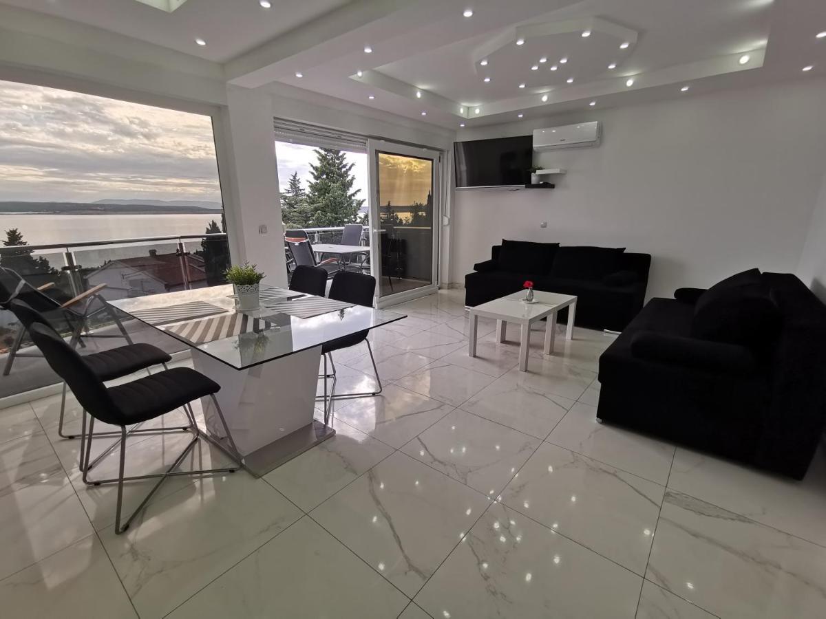 Apartments Blazevic, Heated Pool&Jacuzzi Dramalj Kültér fotó