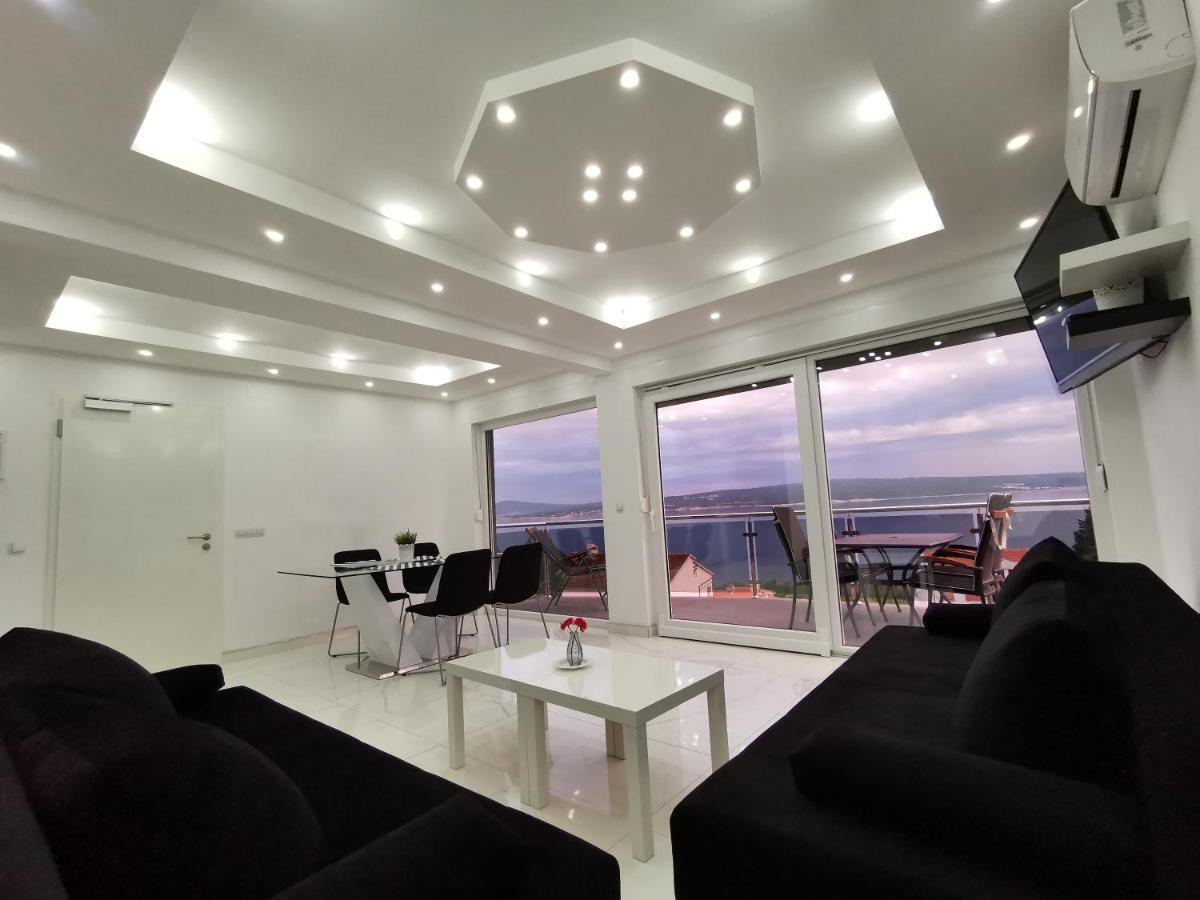 Apartments Blazevic, Heated Pool&Jacuzzi Dramalj Kültér fotó